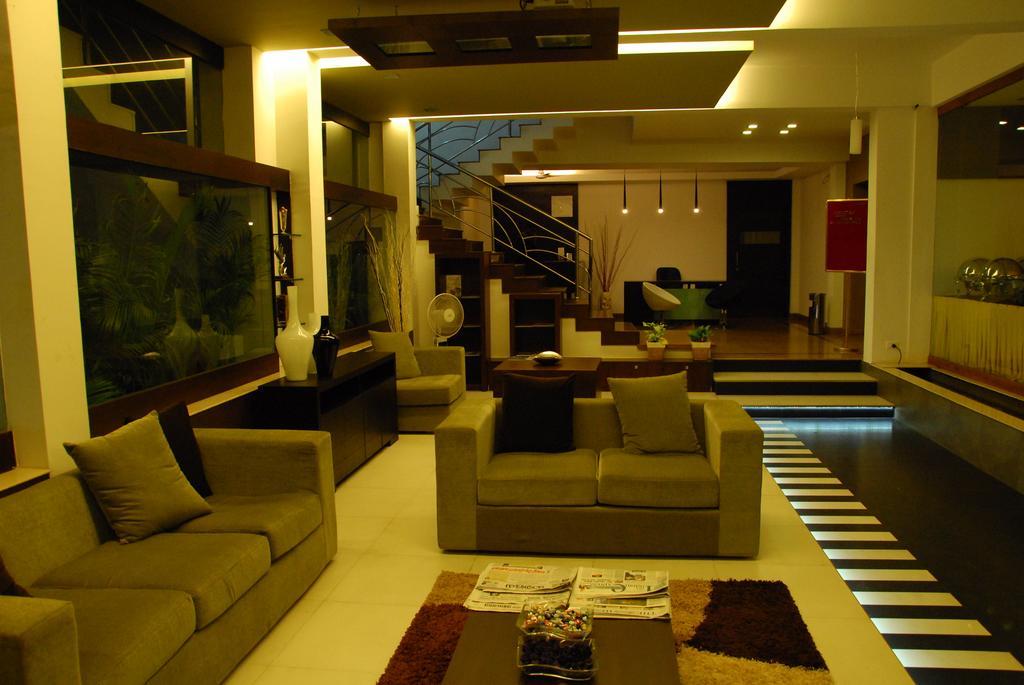 Sayoojyam Residency Hotel Palakkad Bagian luar foto