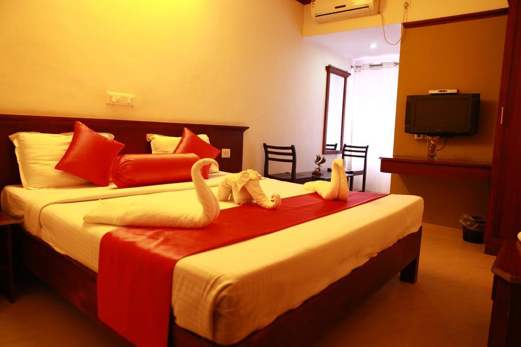Sayoojyam Residency Hotel Palakkad Ruang foto